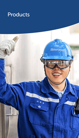 Nouryon employee working in the factory